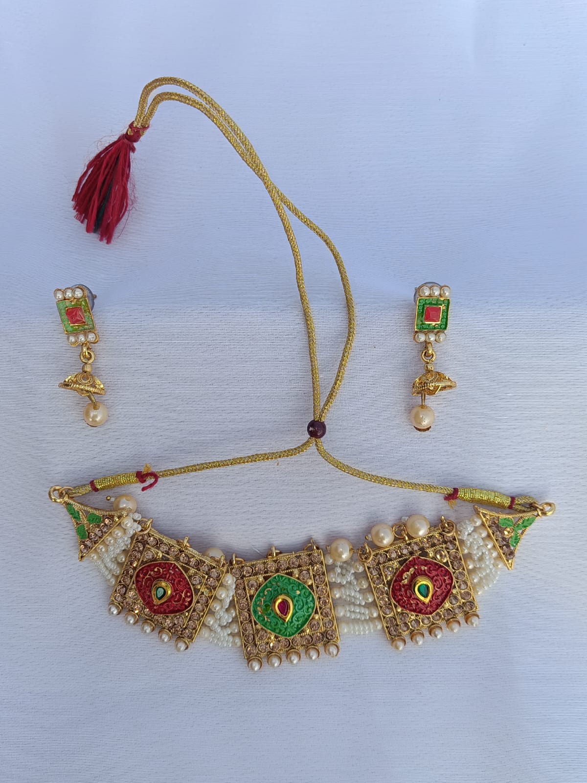 Broad rectangular designed Gold plated pearl and stone choker set - M26