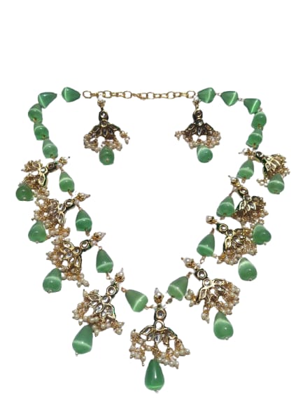 Elegant Green Stone & Pearl Cluster Necklace with Gold-Tone Detailing