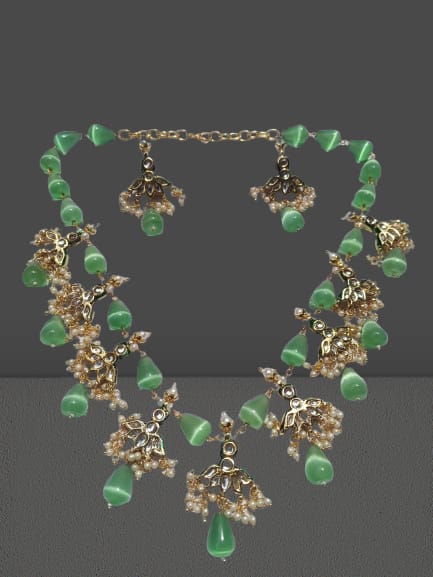 Elegant Green Stone & Pearl Cluster Necklace with Gold-Tone Detailing